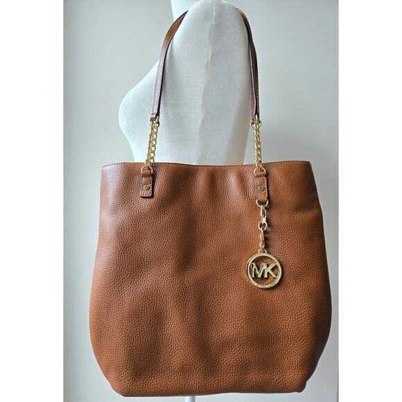 Michael Kors NEW Jet Set Pebbled Leather Mocha Brown Tan Tote Bag Gold Chain NWT - Picture 2 of 15